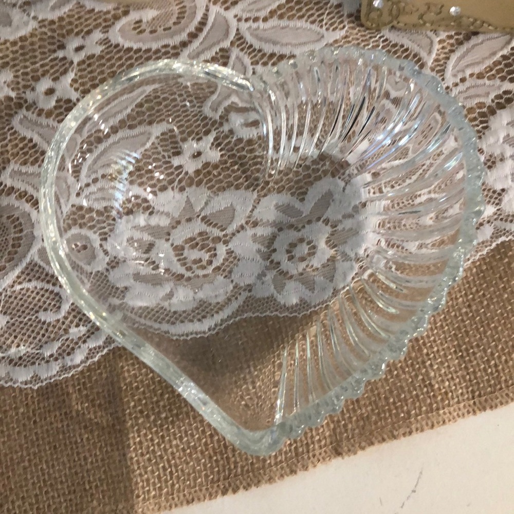 Decorative dish